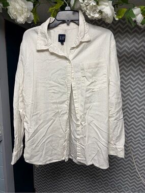 GAP Women’s Long-Sleeve Button-Up Shirt LINEN